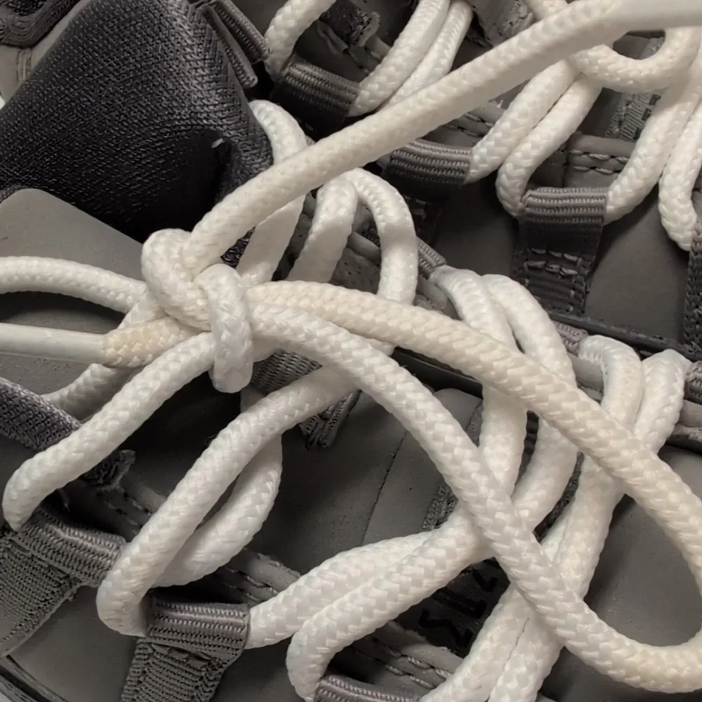 Nike Air Jordan 11 Retro Cool Gray Kids Size 11C - Picture 12 of 16